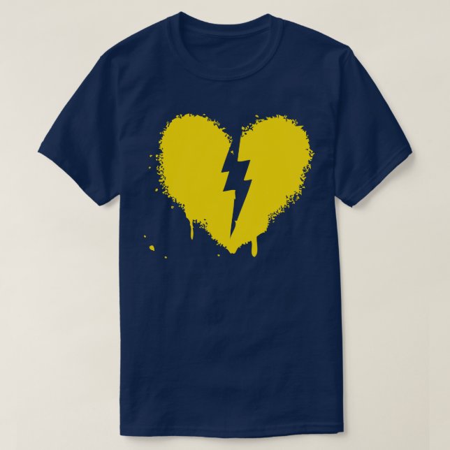 Thunder and heart T-Shirt (Design Front)