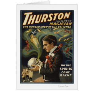 Thurston le grand magicien tenant la magie du crân