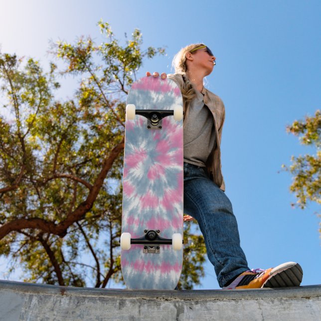 Tie Dye Skateboard (Outdoor 1)