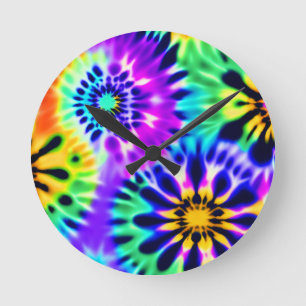 Tie Dye Swirling Pattern Design Round Clock