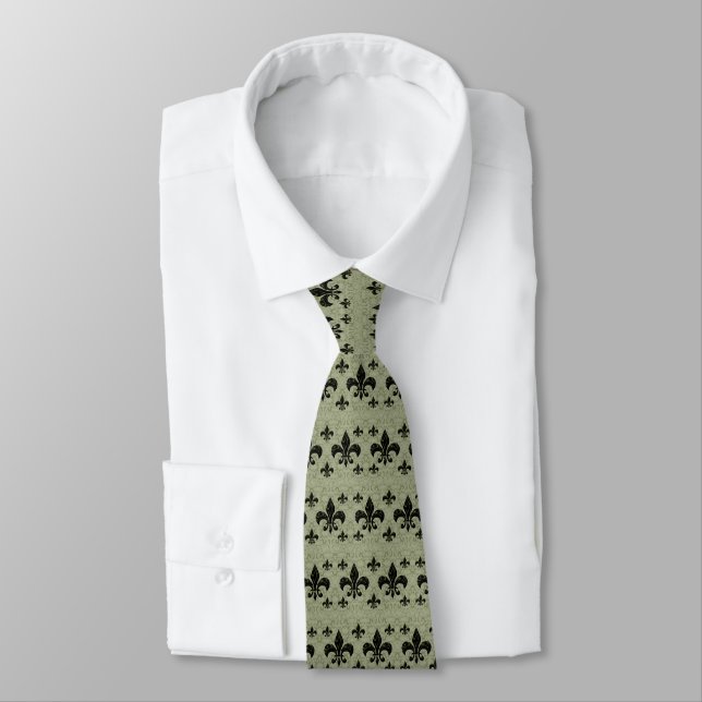 Tie Fleur-De-Lis Lichen (Tied)