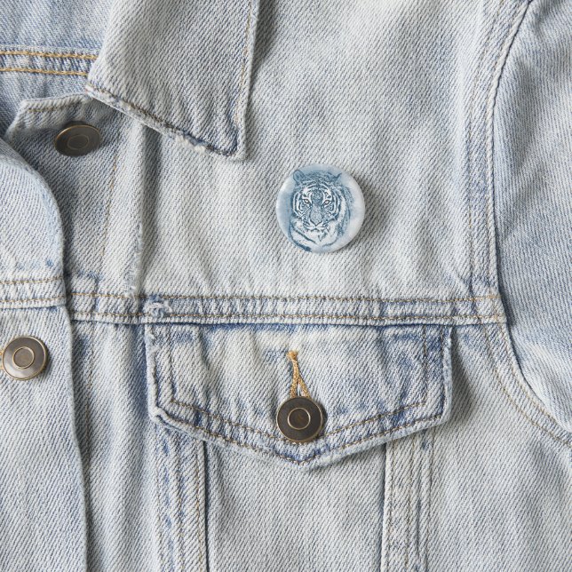 tiger 1 inch round button (In Situ)