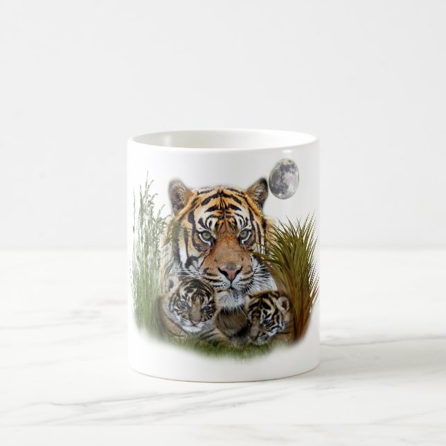 Tiger and cubs coffee mug (Center)