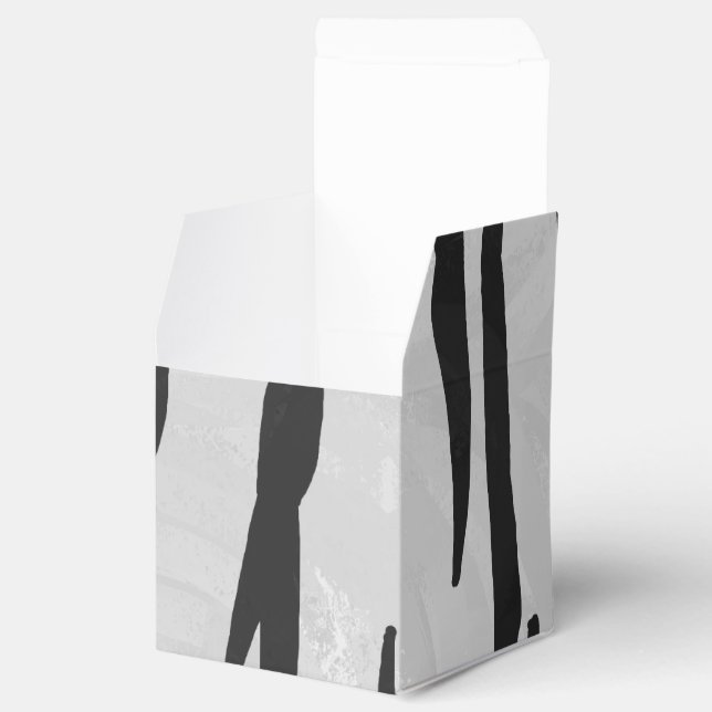Tiger Black and White Print Favor Box (Opened)