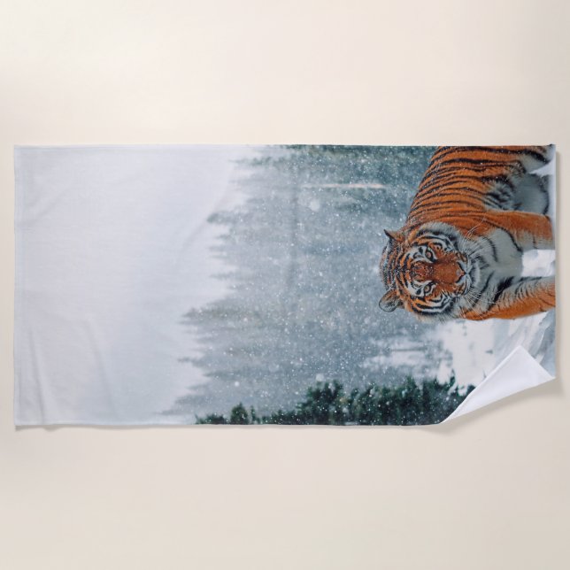 tiger in the snow beach towel (Front)