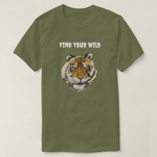 Tiger painting, looking at camera personalize text T-Shirt