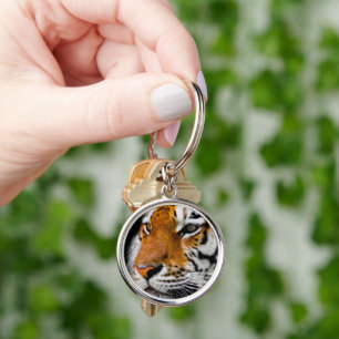 TIGER POSE KEYCHAIN