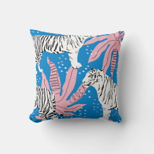 Tiger seamless pattern,wild animal background,tren throw pillow