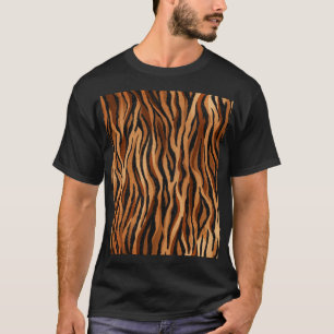 Tiger skin: hand-drawn seamless pattern. T-Shirt
