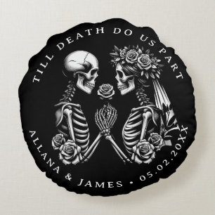 Till Death Do Us Part Gothic Wedding Round Pillow