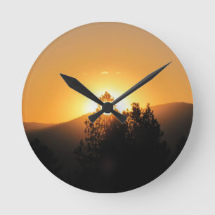 Time to set or time to rise, sun? round clock