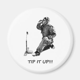 Tip It Up! Magnet