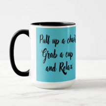 Tirez une chaise attrapez une tasse et détendez-vo