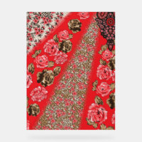 Tissu rouge éclatant avec floral complexe et