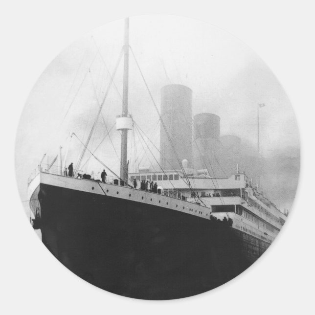 Titanic in dock in Southampton Classic Round Sticker (Front)