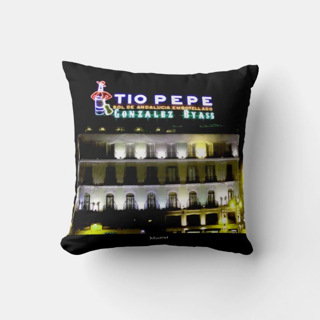 To travel to Madrid Personalizable Souvenir Throw Pillow (Front)