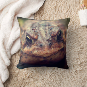 Toad Face Up Close  Throw Pillow