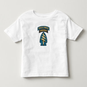 Tobelets et T-shirts des forces spéciales