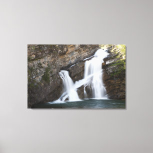 Toile Cascades sortant d'une falaise de roche