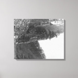 Toile Castle rock entre la ville de colline et le