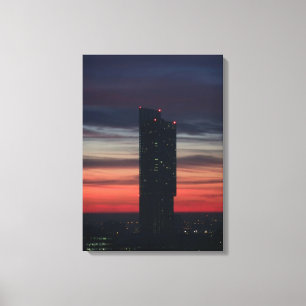 Toile Coucher de soleil derrière Beetham Tower, Manchest