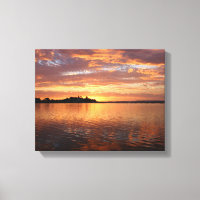 Coucher de soleil sur l'eau