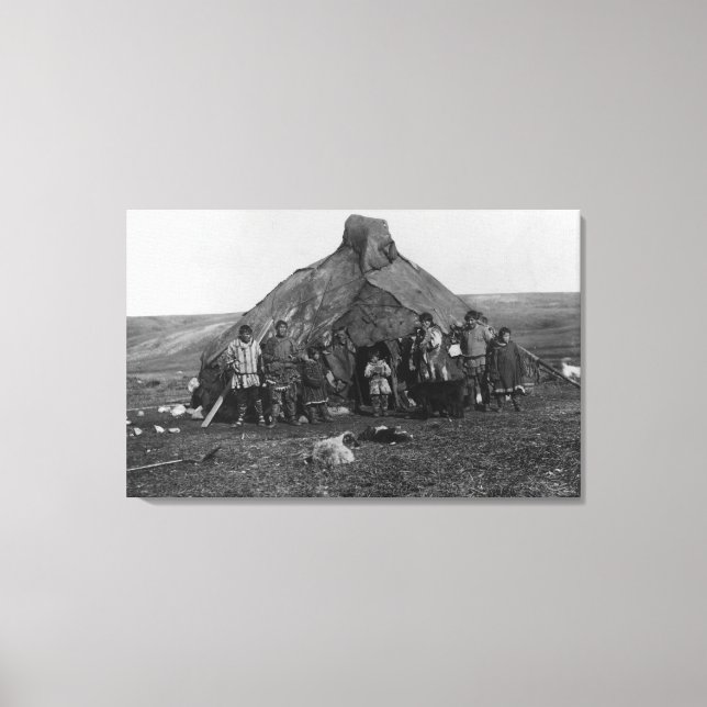 Toile Eskimo Igloo Près De Nome, Alaska Photographie (Recto)