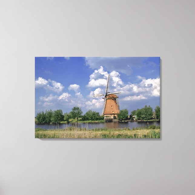 Toile Europe, Pays-Bas, Kinerdijk. Un moulin à vent est  (Recto)