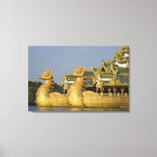 Toile Le Karaweik Hall est un point de repère de Yangon