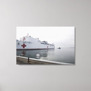 Toile Le navire-hôpital militaire de commande de