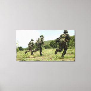 Toile Les marines thaïlandaises royales se précipitent