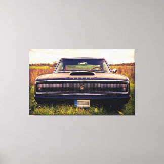 Toile Matte Black 1966 Dodge Charger sur l'herbe