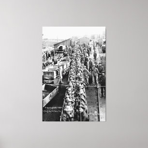 Toile Mineurs en train prêts à descendre souterrain 1909