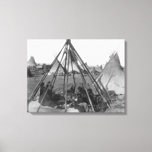Toile Oglala Femmes et enfants à l'intérieur de Tipi