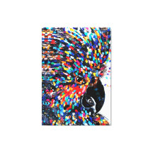 Oiseaux tropicaux en effervescence au mur en expre