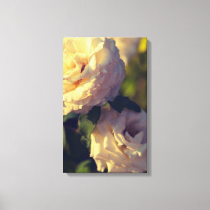 Toile Roses dans un jardin