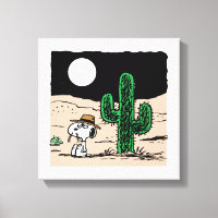 Spike dans un désert illuminé par la Lune