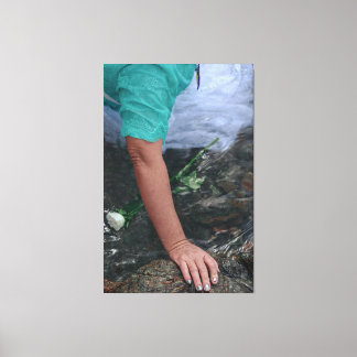 Toile Spiritual Offering of Flowers to Iemanjá in Sacred