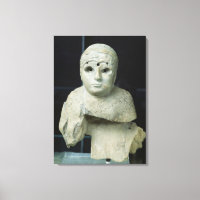 Statut d'une femme avec châle, période Akkadian