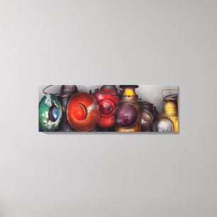 Toile Train - Une collection de lanternes de chemin de f
