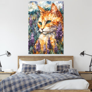 Toile Un beau chat gingembre dans un champ de lavande