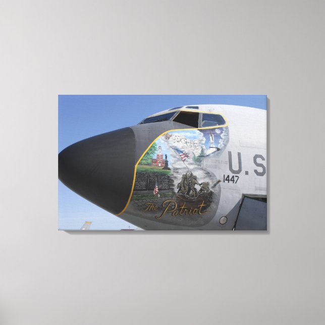 Toile Un KC-135 Stratotankeraffichant un nez patriotique (Recto)
