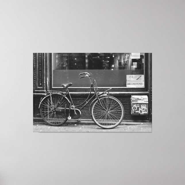 Toile Vélo devant la vitrine (Recto)