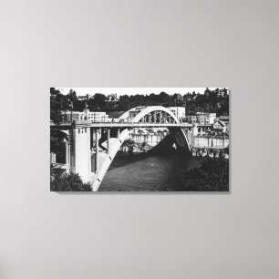 Toile Ville de l'Orégon, OU pont en route au-dessus de