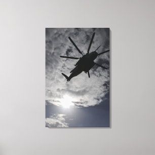 Toile Vue d'angle faible d'un CH-53E