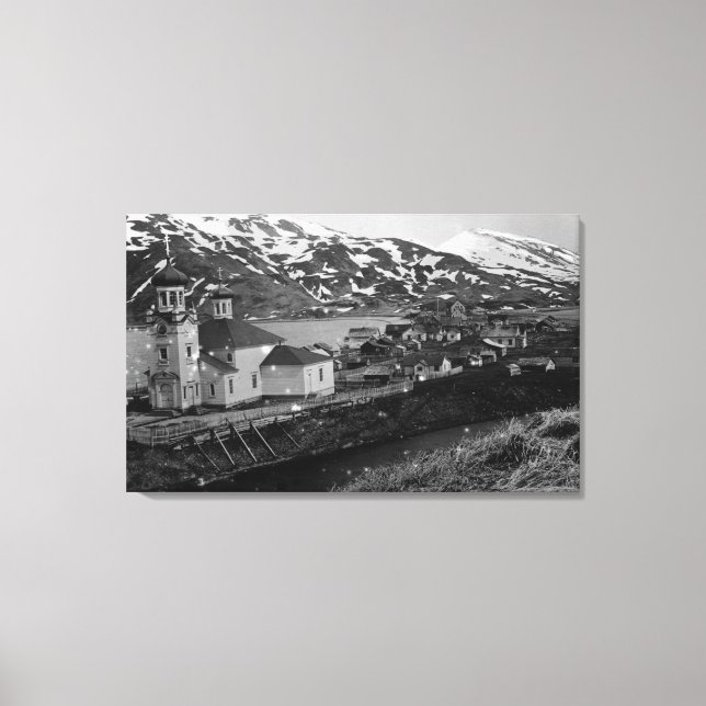 Toile Vue de la ville d'Unalaska, Alaska Photographie (Recto)