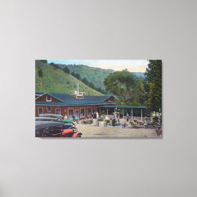 Toile Vue extérieure du complexe Sutparich Main Bldg (Recto)