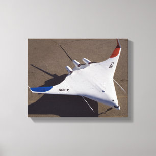 Toile X-48B a mélangé le véhicule aérien touché par