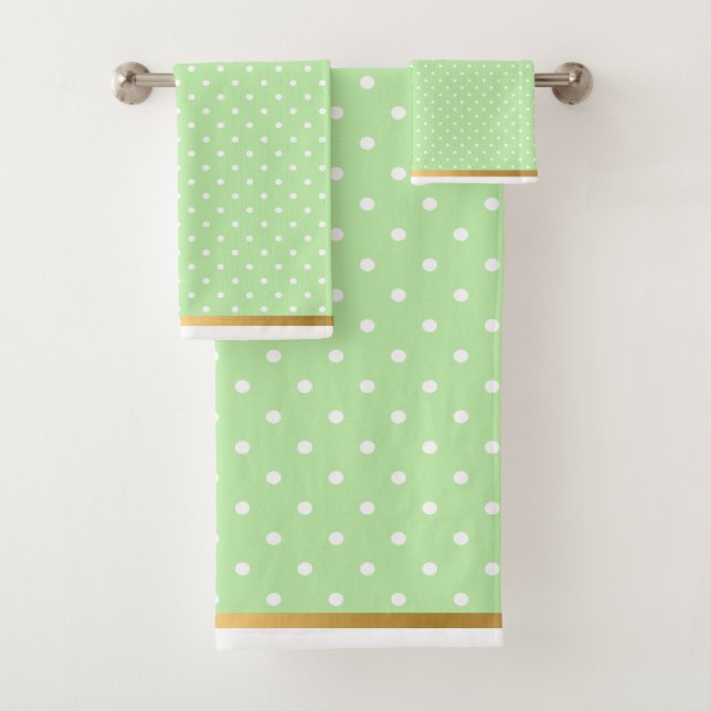 TOILETTE DE SALLE DE BAIN À REMOUS VERT VERT À LA  (En situation)