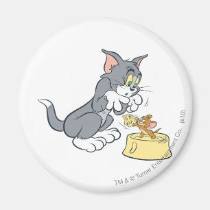 Tom and Jerry Feed The Cat Magnet